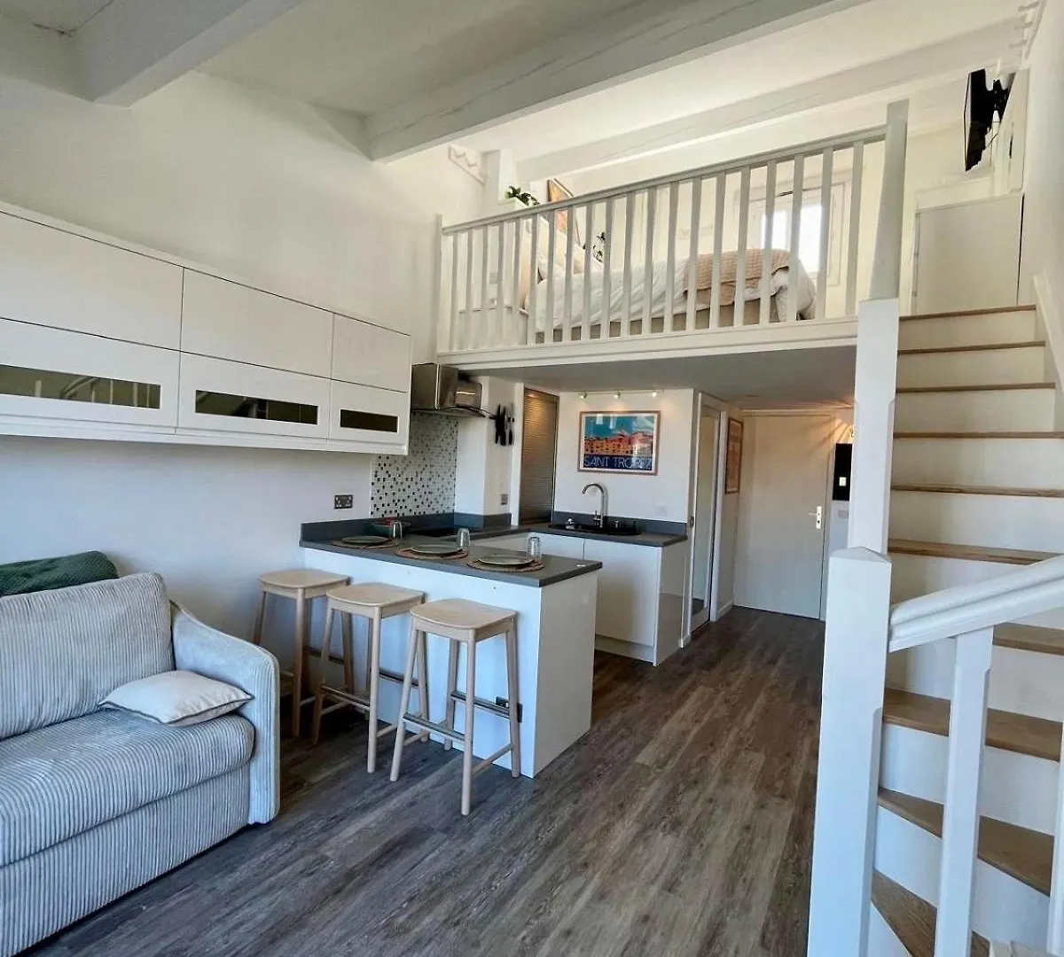Nid Du Port Apartment Grimaud France